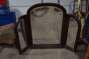 lot 231 image: Dark Wood 3 Mirror Dresser Top