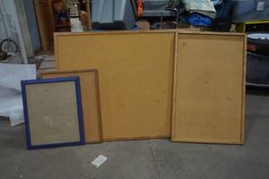 lot 233 image: Three Different Size Cork Boards 48 to 18 and a blue picture frame