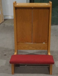 lot 236 image: Confessional BoothPraying Booth