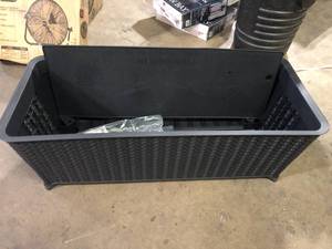 Keter Splendor 29.8 in. H x 44.9 in. W Anthracite Raised Garden Bed Customer Returns See Pictures