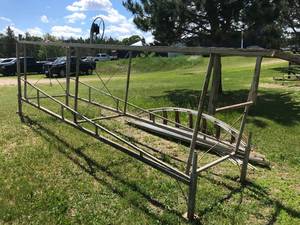 20 Pontoon Lift