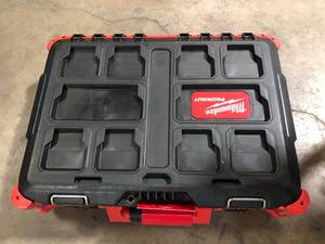 lot 18 image: Milwaukee PACKOUT 22 in. Medium Red Tool Box with 75 lbs. Weight Capacity Customer Returns See Picture