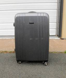 lot 32 image: Samsonite 28 Inch Hardside Expandable Spinner Suitcase