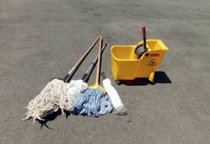 lot 74 image: Rolling Rubbermaid Mop Bucket and 3 Mops plus New Mop Head