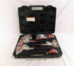 lot 78 image: Maddox Body and Fender Set