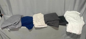 lot 44 image: Assortment of TwinFull Size Fitted & Flat Sheets