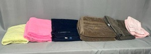 lot 46 image: Towels - Assortment of Colors & Sizes