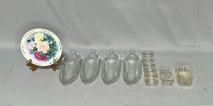 lot 60 image: The Peony Garden Plate & Stand, 4 Glass Corn on the Cob Holder Dishes, 8 Salt Dips, 1 Mini Rectangle Dish