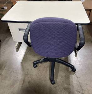 lot 153 image: White Office Desk with Blue Office Chair