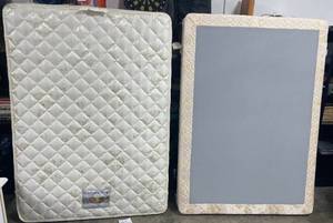 lot 182 image: Barrington Back Supporter Full Box Spring and Mattress