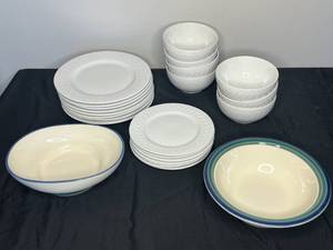 lot 81 image: Pfaltzgraff White Everyday Kensington Dinnerware and 2 Pfaltzgraff Serving Bowls