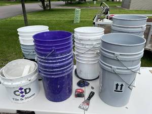 lot 53 image: Assorted Buckets and Tools Lot inc Measuring Tape, Putty Knife and Tajima Chalk Rite II