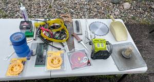 lot 41 image: Mixed Lot of Hand Tools and Power Tools Accessories