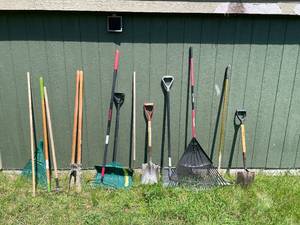 lot 145 image: Lot of Assorted Garden Tools - Shovels, Rakes, and Snow Shovel