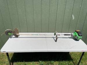 lot 146 image: The Green Machine Model 3000-LP String Trimmer