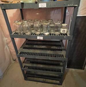 lot 164 image: Sturdy 5-tier plastic shelving unit CONTENTS NOT INCLUDED