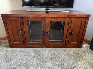 lot 88 image: 4 Door Glass & Wooden Entertainment Stand w CD Holder & Audio Video Compartment (tv not included)