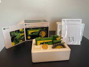 lot 198 image: Precision Classics John Deere Model 730 Diesel Tractor 116 Scale