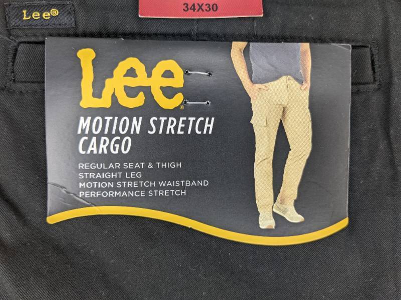 lot 61 image: Brand New Lee Mens Regular Fit Straight Leg Motion Stretch Cargo Performance Pant (Black, 34x30) L