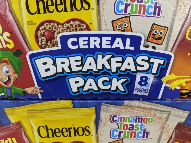 lot 33A image: 6 Brand New General Mills Cereal Breakfast 8-Packs Cheerios Lucky Charms Cinnamon Toast Crunch L