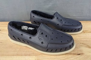 lot 80 image: Sperry Float Fur Boat Shoe Mens Size 11 N