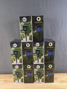 lot 90B image: 5 Outdoor Solar UV Light Bug Zapper Garden Lamps B