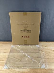 lot 131 image: Clear Tempered Glass Rectangle Cutting Board B