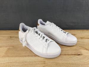 lot 57D image: New Adidas Advantage Shoes Womens Size 8.5 Sneakers White L