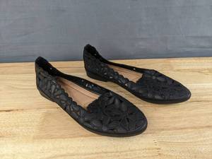lot 168 image: Heawish Floral Ballet Flats, Womens Size 7.5 in Black N