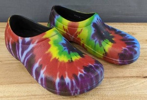 lot 60D image: Crocs On the Clock Slip Ons Womens Size 11 Tie Dye L
