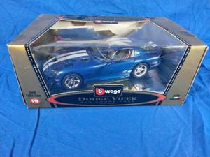 lot 20 image: New 1996 Dodge Viper GTS Coupe 118 Scale