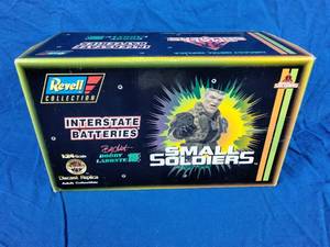 lot 29 image: New Bobby Labonte #18 NASCAR Small Soldiers Stock Car 124 Scale with COA