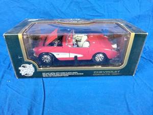 lot 31 image: New 1957 Chevrolet Corvette Die Cast 118 Scale 