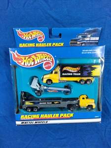 lot 39 image: New Hot Wheels Racing Hauler Pack