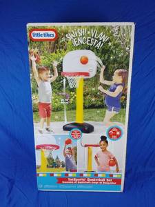 lot 69 image: New Little Tikes TotSports Basketball Set