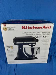 lot 87 image: New Kitchen Aid Tilt-Head Stand Mixer