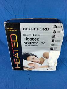 lot 98 image: New Biddeford Twin Size Heated Mattress Pad