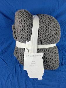 lot 103 image: New Casaluna King Size Knit Medium Weight Blanket in Grey