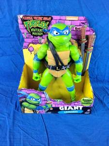 lot 145 image: New Teenage Mutant Ninja Turtles Giant Leonardo