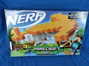 lot 158 image: New Nerf Minecraft Pillagers Crossbow- Arbalete-Ballesta