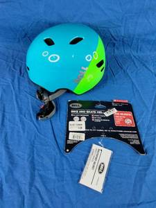 lot 160 image: New Bell Bike and Skate Helmet Toddler Ages 3-5
