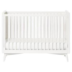 lot 117 image: White Delta Children (DC) Jordan 4-in-1 Convertible Crib