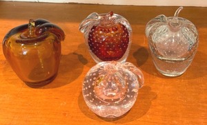 lot 44 image: Four Art Glass Apple Paperweights