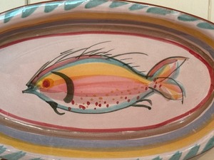 lot 48 image: Decorative Fish Pottery Platter