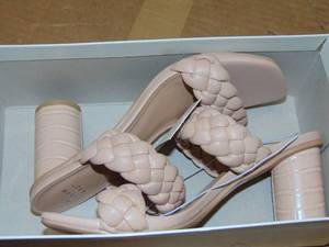 lot 18 image: 42 Pair Slip On