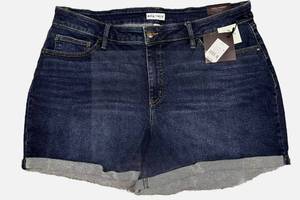 lot 27 image: 48 Pair  Jean Shorts