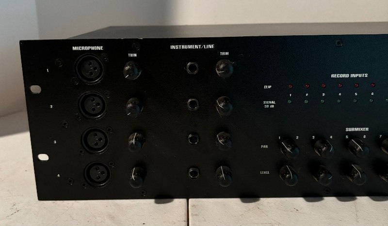 lot 219 image: Digidesign Session 8 Audio Interface Module