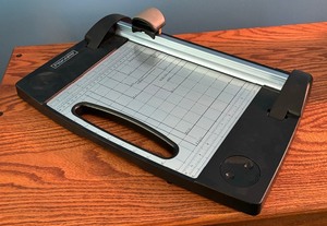 lot 92 image: Fiskars Paper Cutter