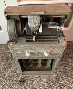 lot 82 image: Vintage Thomas Edison Ediphone