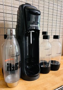 lot 133 image: Sota Stream in Black Including 5 Bottles